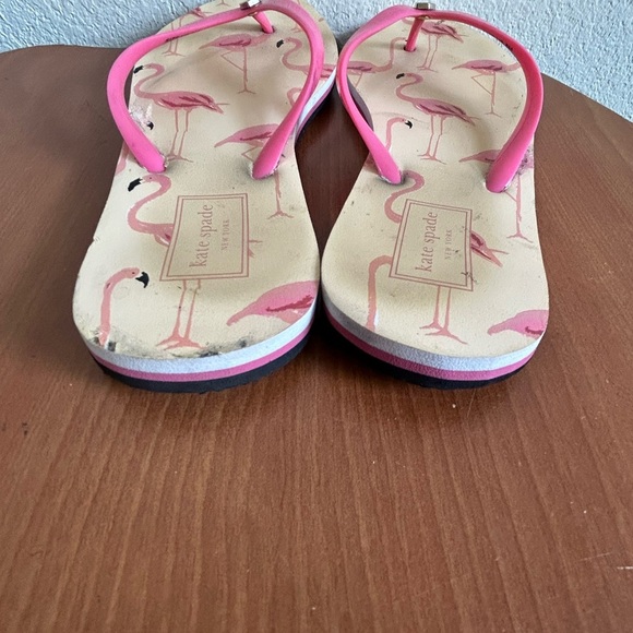 Kate Spade Flamingo Print Spade Logo Pink Sandals - Picture 3 of 7